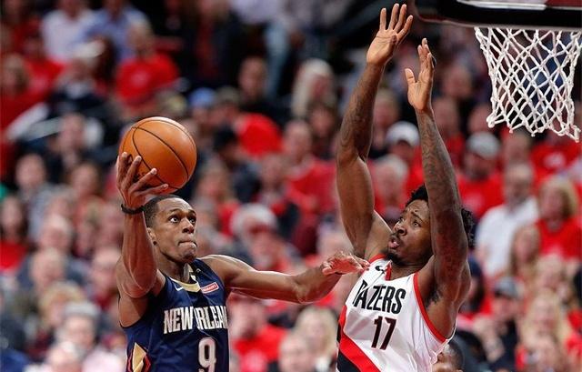  开拓者双枪合璧击溃活塞防线  